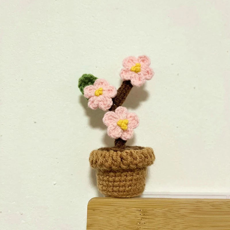 1/2/4Pcs DIY Handwoven Mini Potted Flower Rose Office Desktop Ornamental Potted Plants Woolen Thread Finished Product Home Decor