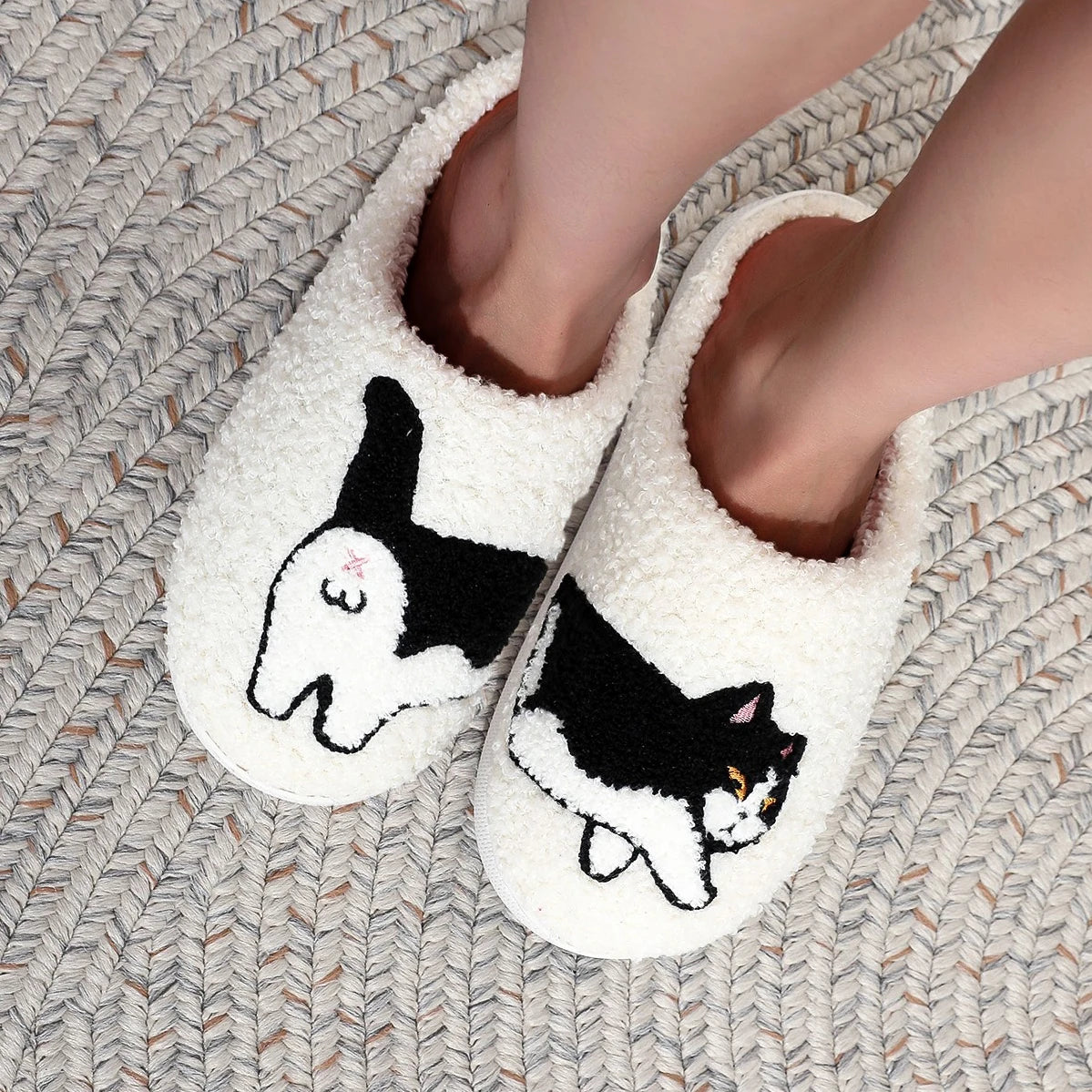 Cow Cat Pet Pattern Embroidered Plush Home Thick-Soled Comfortable Woolen Cotton Slippers Cute Warm Non-Slip Indoor Slippers Pet Mother Gift Cat Lovers Men and Women Can Wear