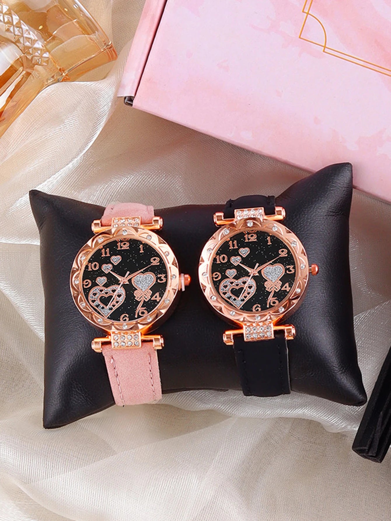 Women's quartz watch and heart-shaped bracelet set, suitable for daily wear, Valentine's Day gift, does not include the box