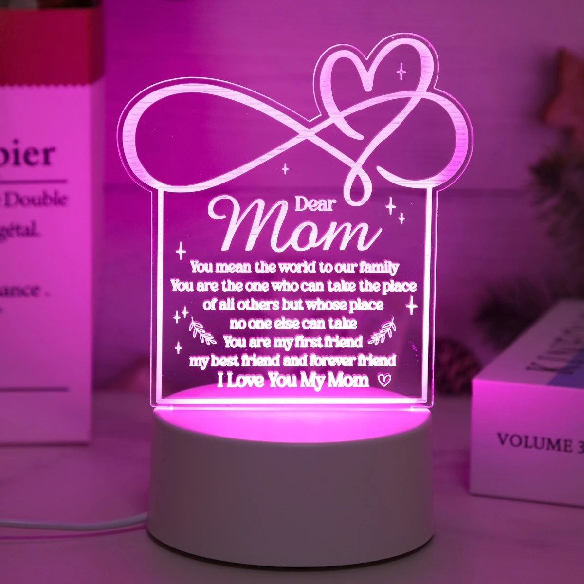 USB powered Love Mom Night Light, the ideal gift for mothers on birthdays, Christmas, Mother's Day, and Thanksgiving!